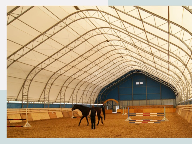 Строительство конных манежей в Сафоново